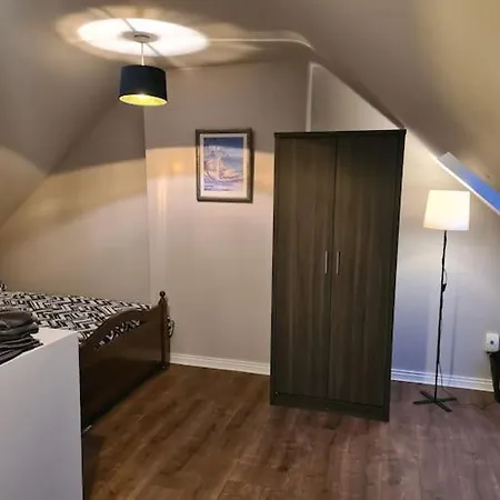 Апартаменты Eyre Square 180 *